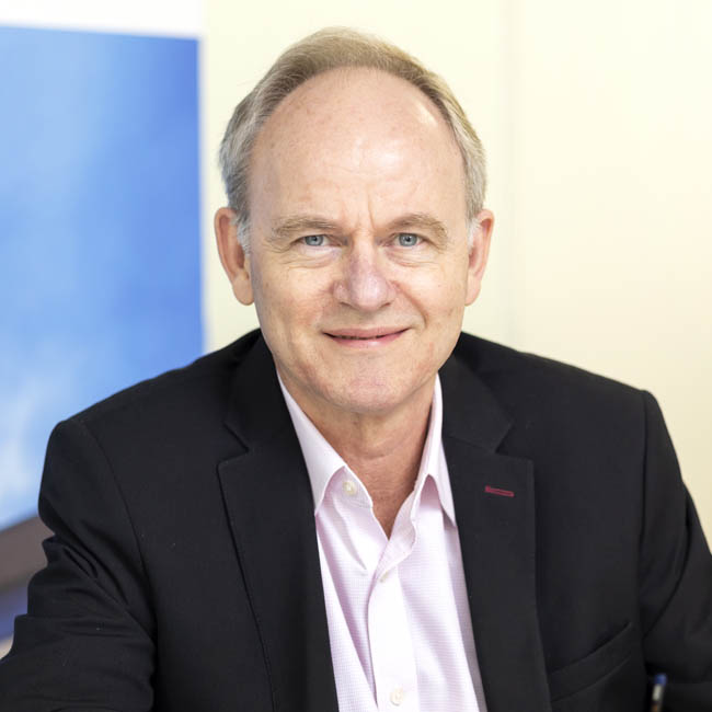 Dr Ronnie van der Merwe